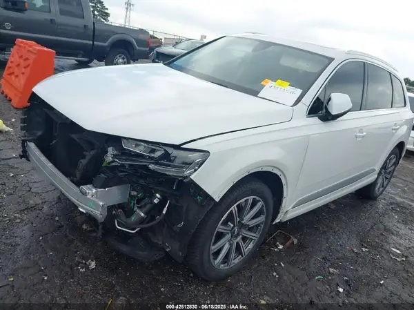 WA1LHAF7XKD044271 2019 AUDI Q7 - Image 2
