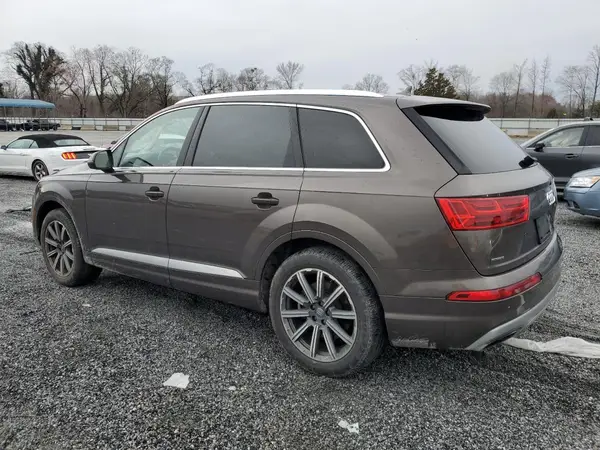 WA1LHAF7XKD046490 2019 AUDI Q7 - Image 2
