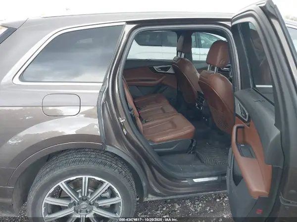 WA1LHBF70JD035275 2018 AUDI Q7 - Image 8