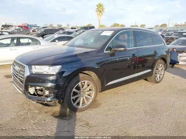 WA1LHBF7XJD016328 2018 AUDI Q7 - Image 2