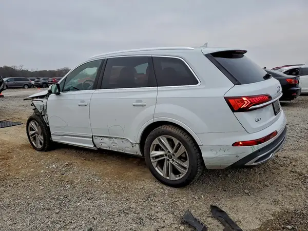 WA1LJAF70MD022738 2021 AUDI Q7 - Image 2