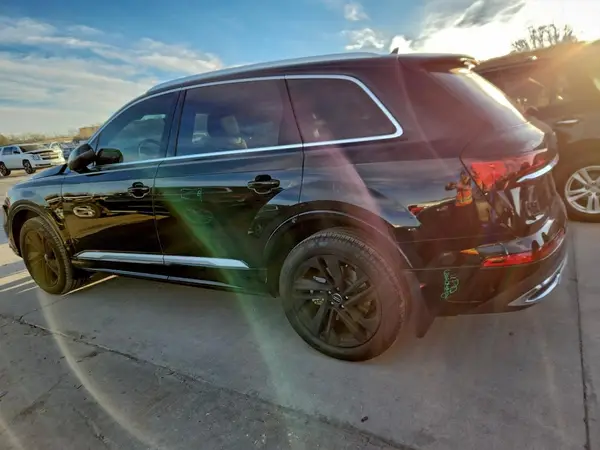 WA1LJAF71LD009785 2020 AUDI Q7 - Image 2