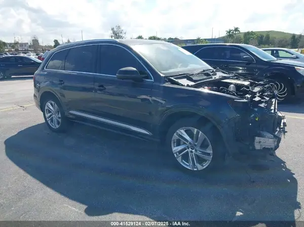 WA1LJAF72MD013135 2021 AUDI Q7 - Image 1