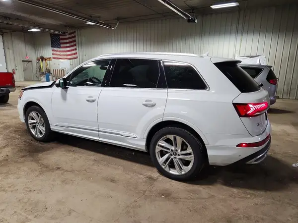 WA1LJAF75MD040989 2021 AUDI Q7 - Image 2