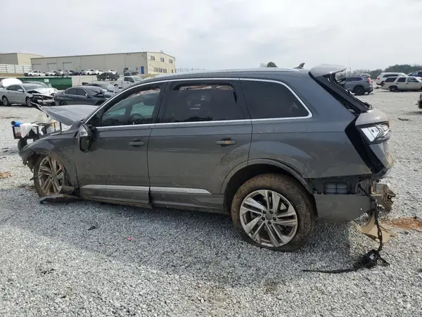 WA1LJAF79MD012225 2021 AUDI Q7 - Image 2