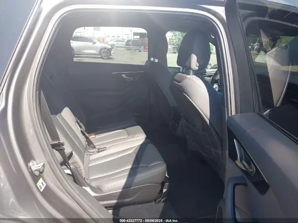 WA1LJAF79MD015819 2021 AUDI Q7 - Image 8