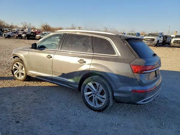 WA1LJAF7XMD021435 2021 AUDI Q7 - Image 2