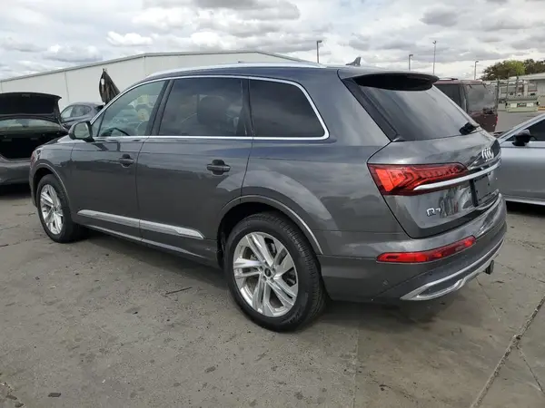 WA1LJAF7XMD025260 2021 AUDI Q7 - Image 2