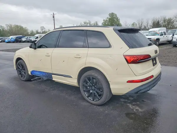 WA1LJBF77ND008892 2022 AUDI Q7 - Image 2