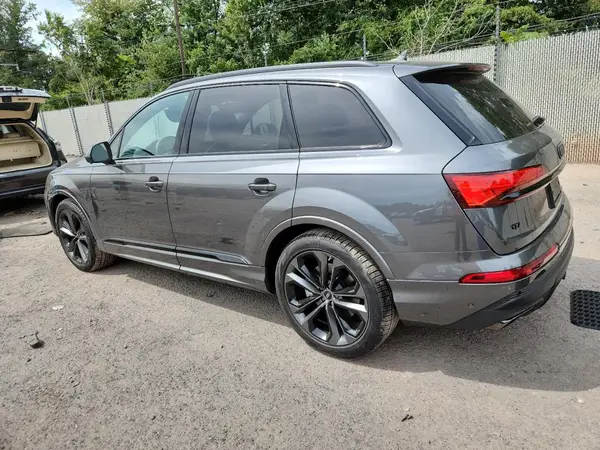 WA1LVBF74SD029022 2025 AUDI Q7 - Image 2