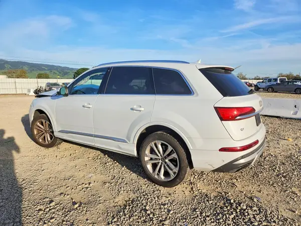 WA1LVBF75SD010026 2025 AUDI Q7 - Image 2
