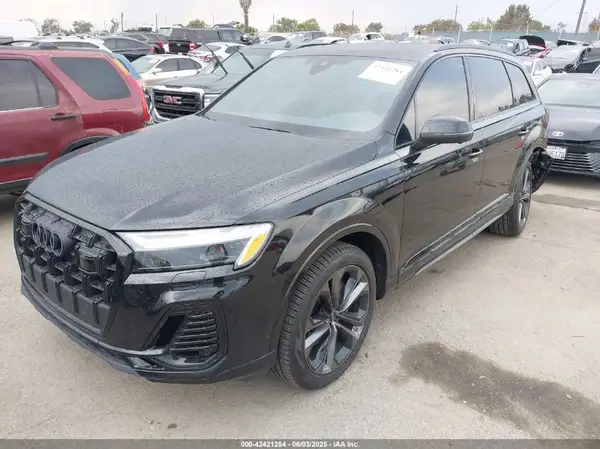 WA1LVBF76SD005899 2025 AUDI Q7 - Image 2