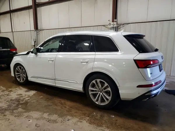WA1LVBF76SD034268 2025 AUDI Q7 - Image 2