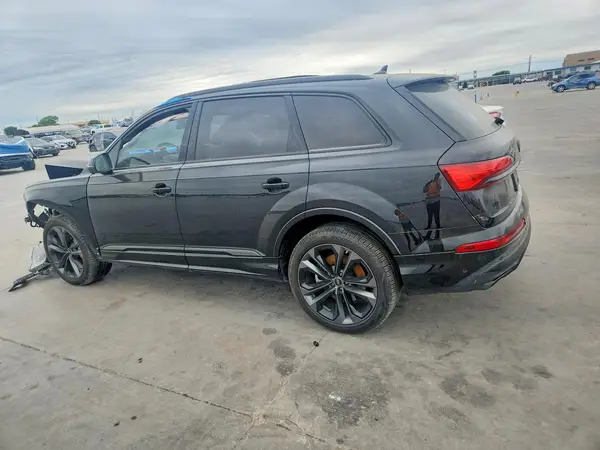 WA1LVBF78SD017617 2025 AUDI Q7 - Image 2
