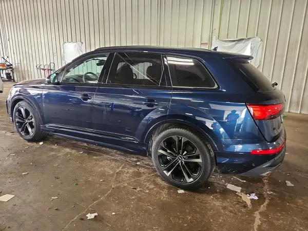 WA1LVBF79TD001007 2026 AUDI Q7 - Image 2