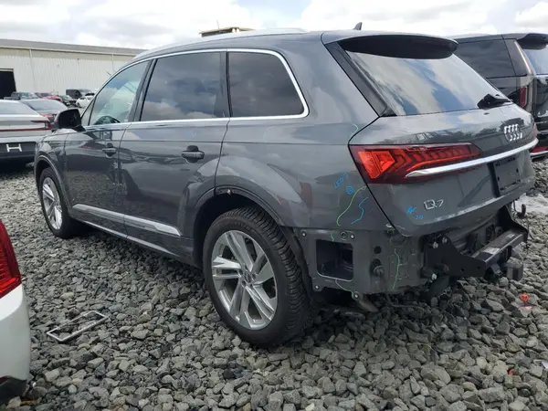 WA1LXAF70MD000284 2021 AUDI Q7 - Image 2