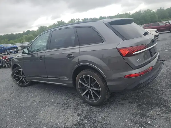 WA1LXAF70MD015173 2021 AUDI Q7 - Image 2