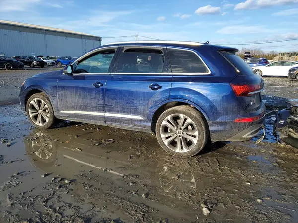 WA1LXAF70MD021944 2021 AUDI Q7 - Image 2