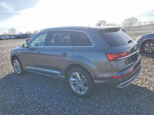 WA1LXAF70MD029607 2021 AUDI Q7 - Image 2