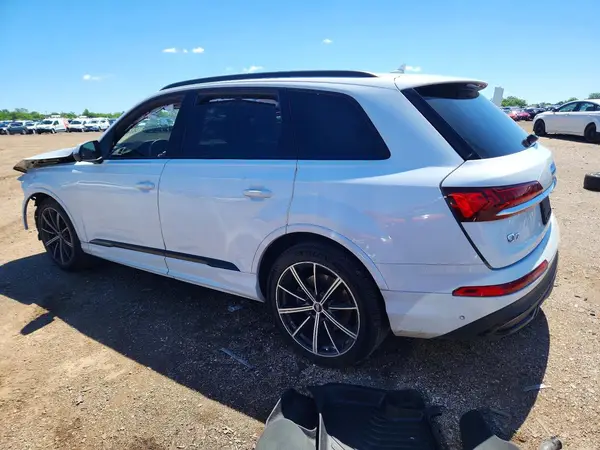 WA1LXAF71LD004536 2020 AUDI Q7 - Image 2
