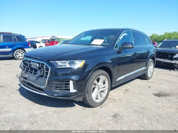 WA1LXAF71MD037845 2021 AUDI Q7 - Image 2