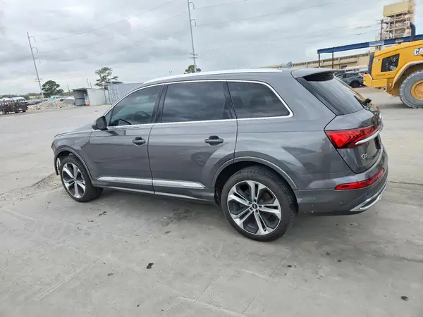 WA1LXAF72LD004285 2020 AUDI Q7 - Image 2