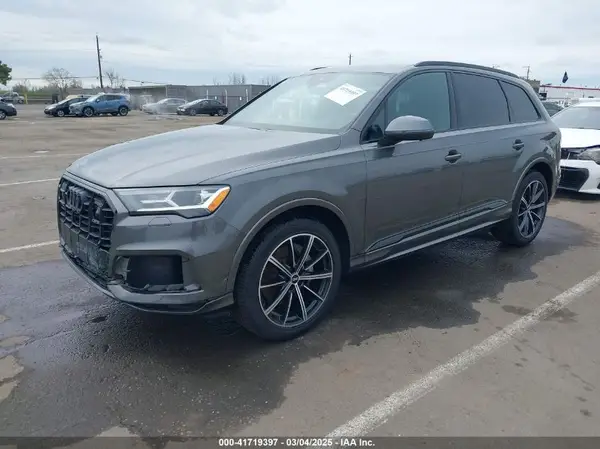 WA1LXAF73MD027169 2021 AUDI Q7 - Image 2