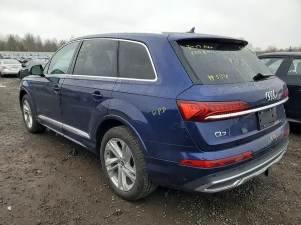 WA1LXAF73MD035370 2021 AUDI Q7 - Image 2