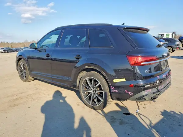 WA1LXAF74LD002084 2020 AUDI Q7 - Image 2