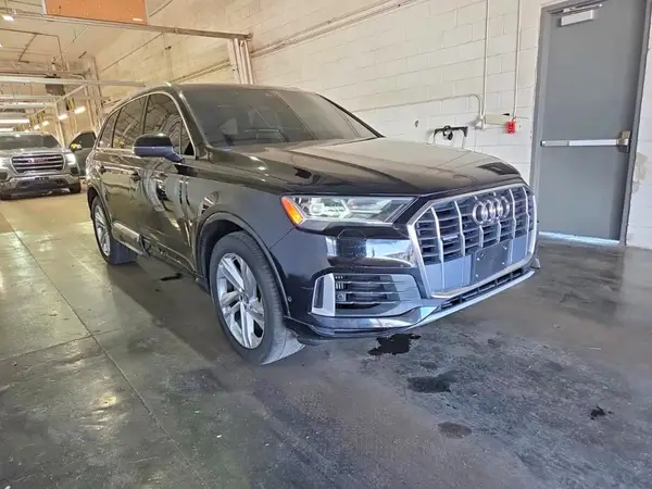 WA1LXAF74LD002277 2020 AUDI Q7 - Image 2
