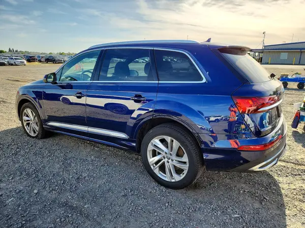 WA1LXAF74MD000756 2021 AUDI Q7 - Image 2