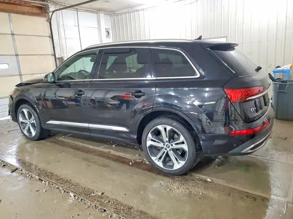 WA1LXAF74MD023065 2021 AUDI Q7 - Image 2