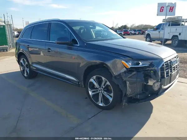 WA1LXAF74MD030758 2021 AUDI Q7 - Image 1