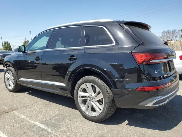 WA1LXAF75LD006869 2020 AUDI Q7 - Image 2