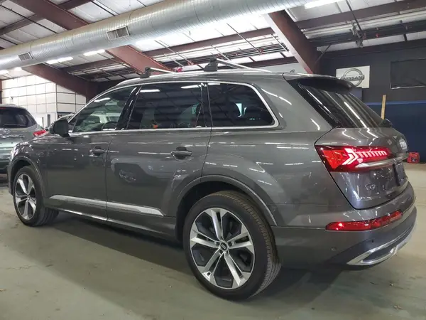 WA1LXAF75LD008007 2020 AUDI Q7 - Image 2