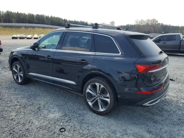 WA1LXAF75LD012803 2020 AUDI Q7 - Image 2