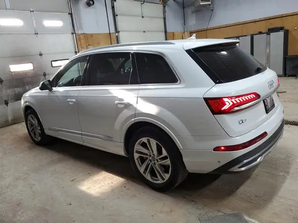 WA1LXAF75MD000345 2021 AUDI Q7 - Image 2