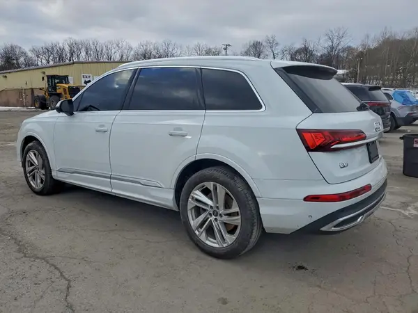 WA1LXAF75MD037718 2021 AUDI Q7 - Image 2