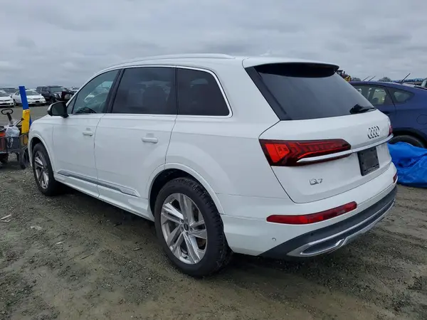 WA1LXAF76MD013945 2021 AUDI Q7 - Image 2