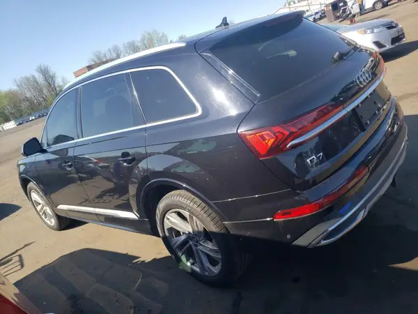 WA1LXAF77LD001317 2020 AUDI Q7 - Image 2