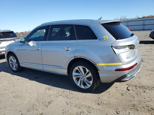 WA1LXAF78MD010285 2021 AUDI Q7 - Image 2