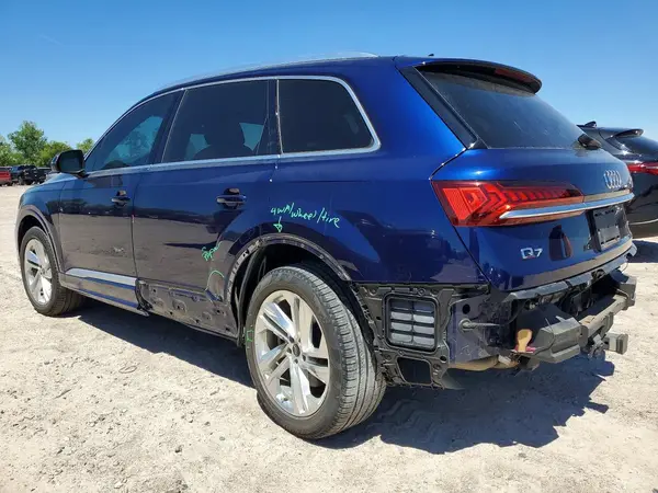WA1LXAF78MD017656 2021 AUDI Q7 - Image 2