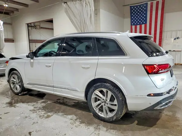 WA1LXAF79MD028553 2021 AUDI Q7 - Image 2