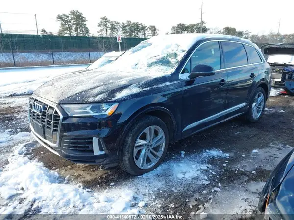 WA1LXAF79MD032540 2021 AUDI Q7 - Image 2