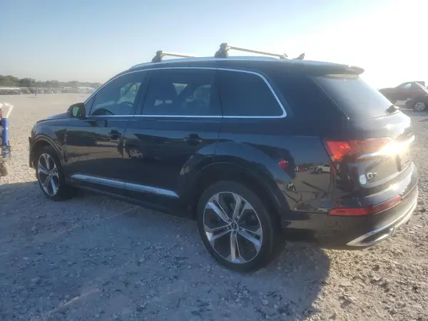 WA1LXAF79MD041075 2021 AUDI Q7 - Image 2