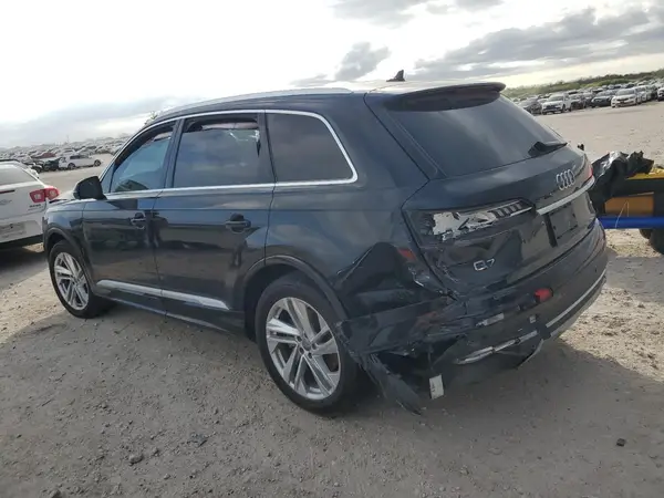 WA1LXAF7XLD003143 2020 AUDI Q7 - Image 2