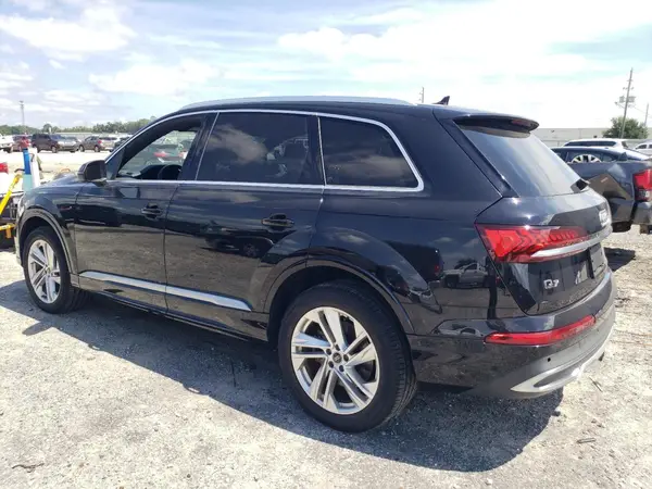 WA1LXAF7XMD029260 2021 AUDI Q7 - Image 2