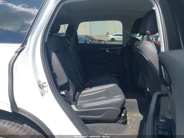WA1LXBF70PD002269 2023 AUDI Q7 - Image 8