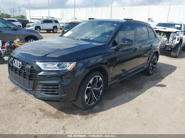 WA1LXBF70PD009156 2023 AUDI Q7 - Image 2