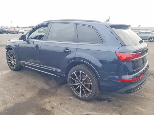 WA1LXBF70RD009547 2024 AUDI Q7 - Image 2
